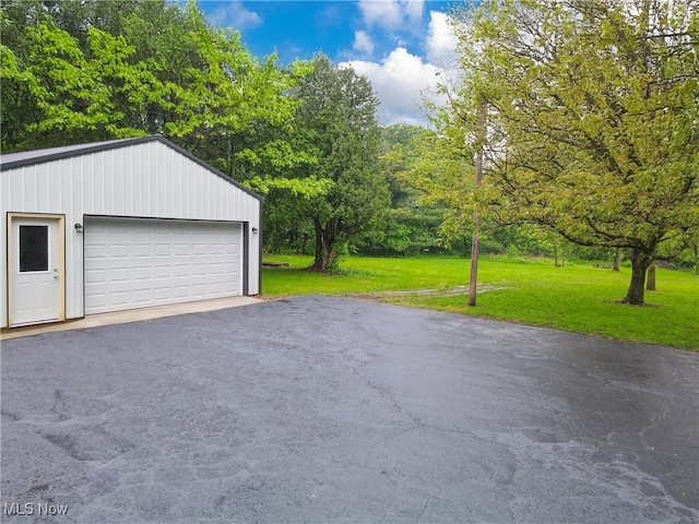 3187 Grenfall Rd, Norton, OH 44203 - view of detached garage