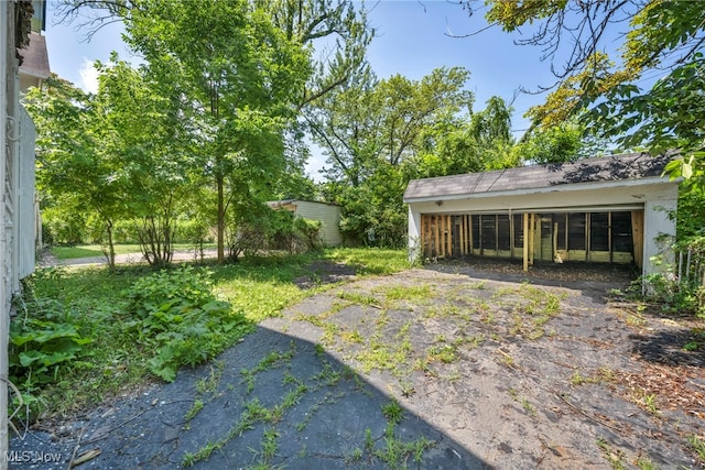 932 Helmsdale Rd, Cleveland Heights, OH 44112 - photo 20