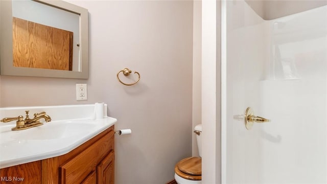 4101 Oak Ridge Ln, Cambridge, OH 43725 - bathroom featuring vanity and a shower