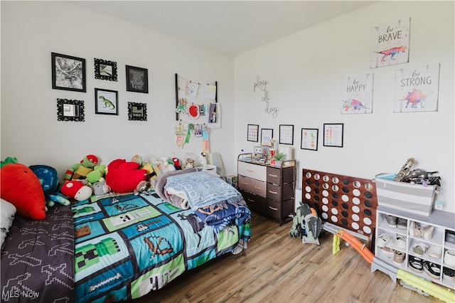 32 Par Three Dr, Follansbee, WV 26037 - bedroom with wood finished floors