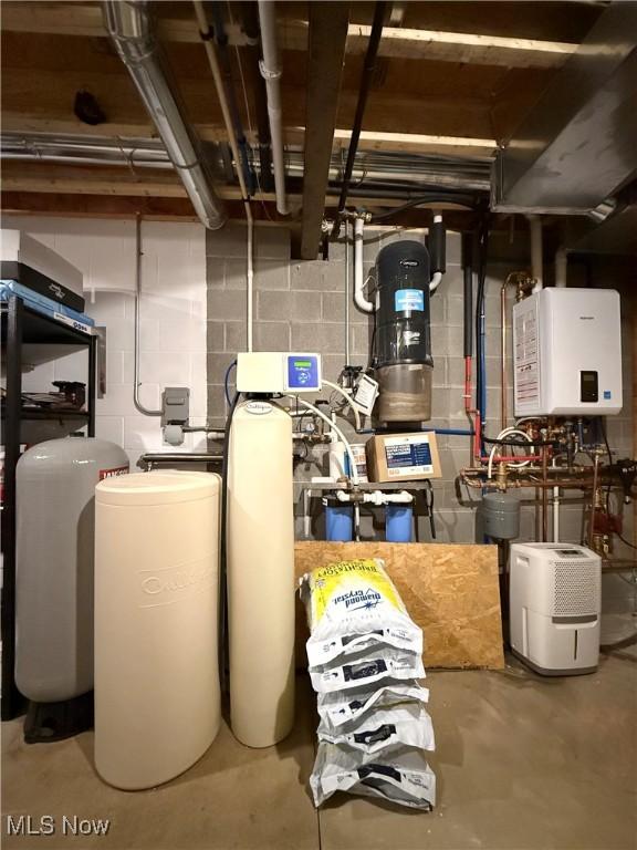 2710 E Hutton Rd, Wooster, OH 44691 - utilities featuring water heater and a central vacuum unit