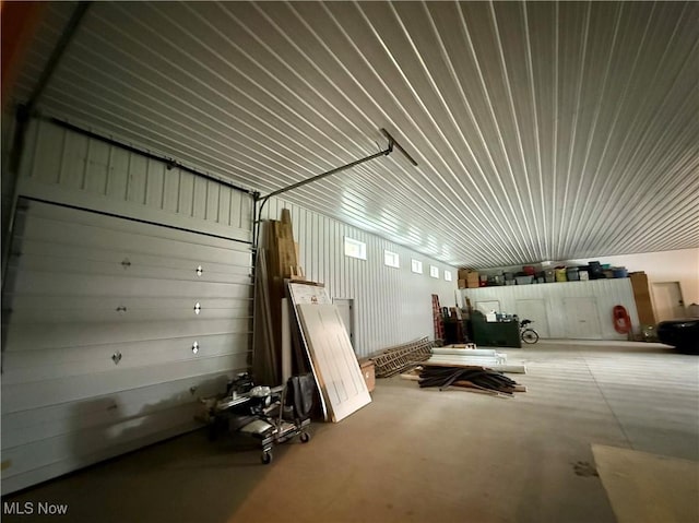 2710 E Hutton Rd, Wooster, OH 44691 - view of garage