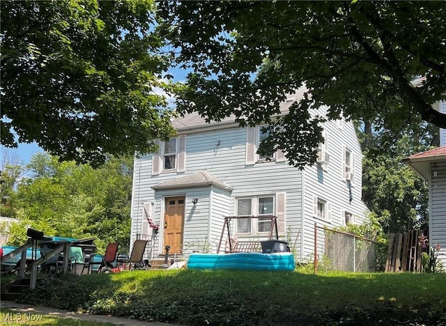 1223 Pondview Ave, Akron, OH 44305 - view of front of home