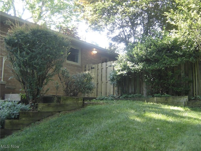 1275 NW Janet Ave, North Canton, OH 44720 - view of yard