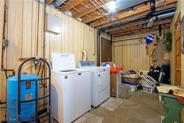 1292 Cinder Rd SE, Bergholz, OH 43908 - washroom featuring washing machine and clothes dryer