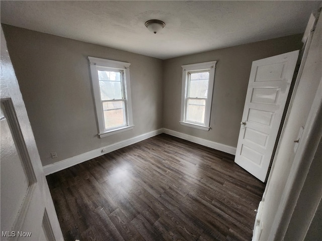 937 Argonne Ct, Akron, OH 44311 - photo 2