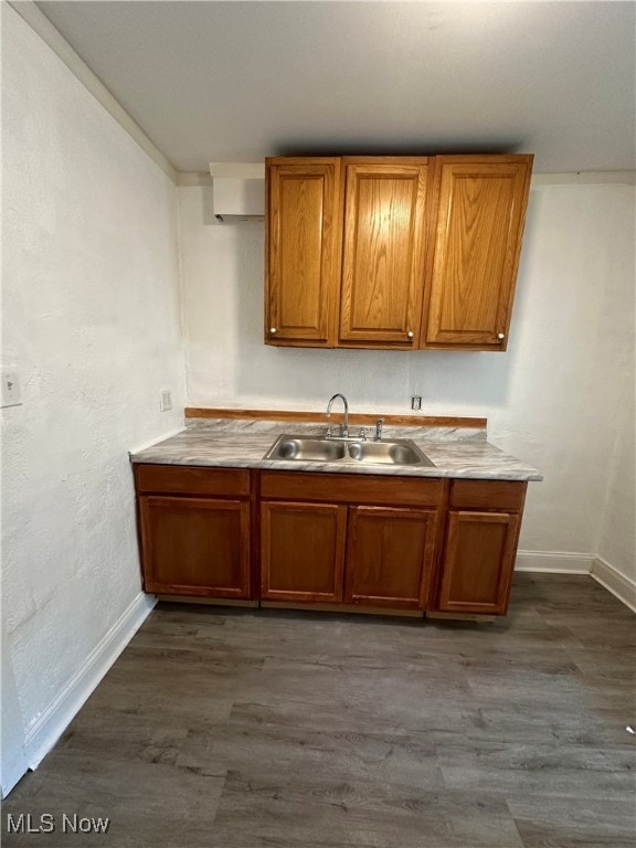 527 Akins Ct, Akron, OH 44314 - photo 5