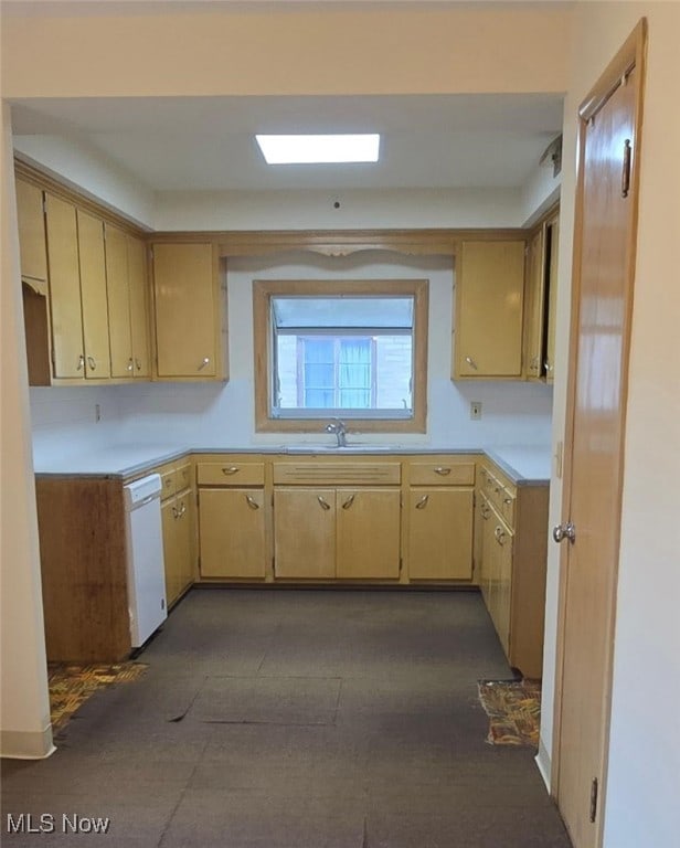 6370 Manchester Rd, Parma, OH 44129 - photo 9