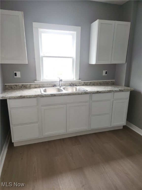 1312 Curtis St, Akron, OH 44301 - photo 2
