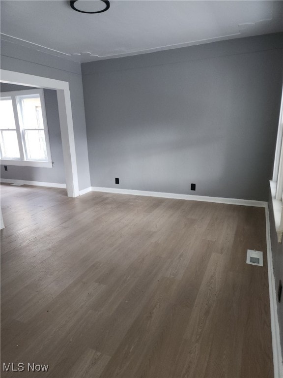 1312 Curtis St, Akron, OH 44301 - photo 3