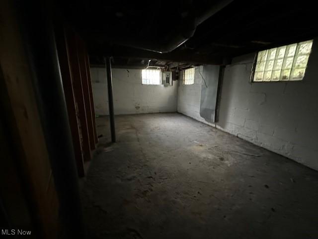 499 E 124th St, Cleveland, OH 44108 - basement with electric panel