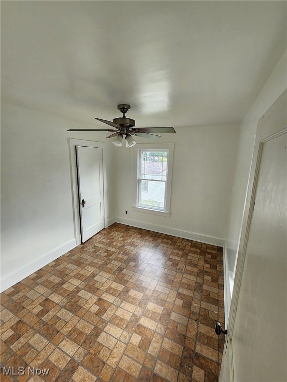 136 Rosemont Ave, Austintown, OH 44515 - photo 16