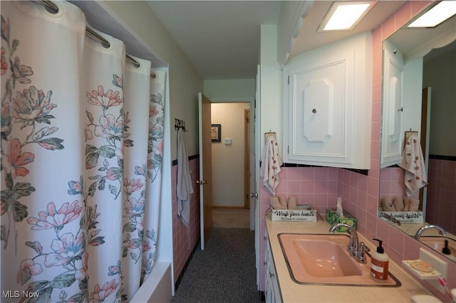 1074 S Meridian Rd, Austintown, OH 44509 - full bath featuring vanity, curtained shower, and tasteful backsplash