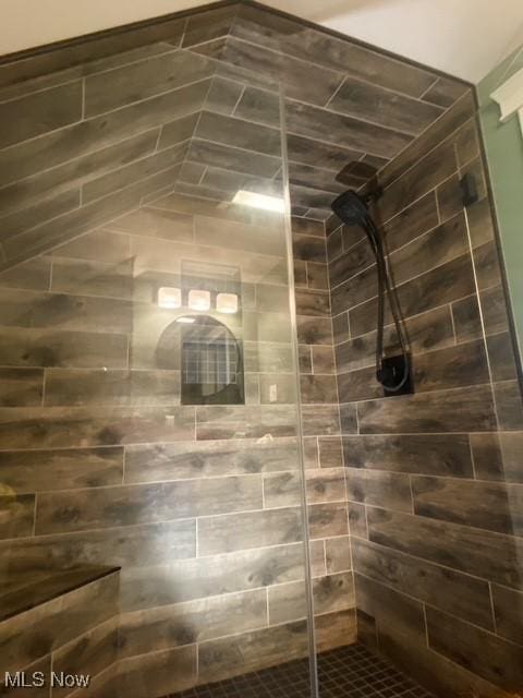 5384 Huron Rd, Lyndhurst, OH 44124 - full bathroom featuring a stall shower