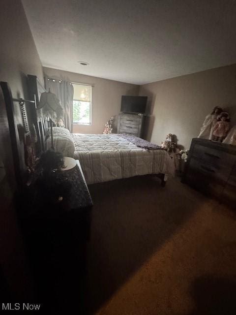 4385 Inner Circle Dr Unit B18, Brunswick, OH 44212 - bedroom with dark carpet