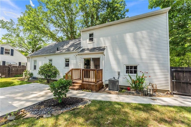 145 Sheldon Dr, Akron, OH 44313 - photo 2