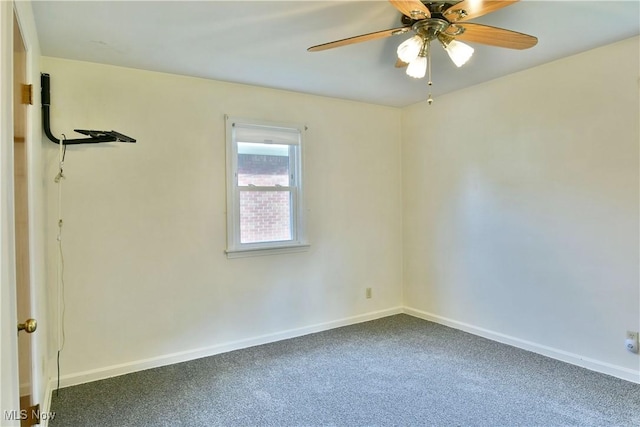 131 Euclid Blvd, Youngstown, OH 44505 - carpeted empty room with a ceiling fan and baseboards
