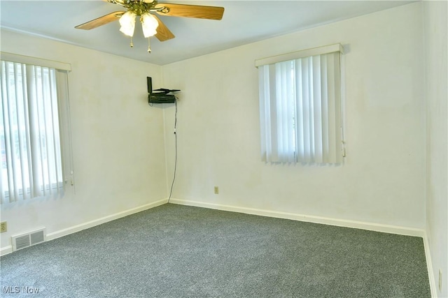 131 Euclid Blvd, Youngstown, OH 44505 - unfurnished room featuring carpet and ceiling fan