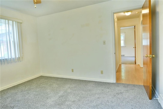 131 Euclid Blvd, Youngstown, OH 44505 - carpeted empty room featuring baseboards