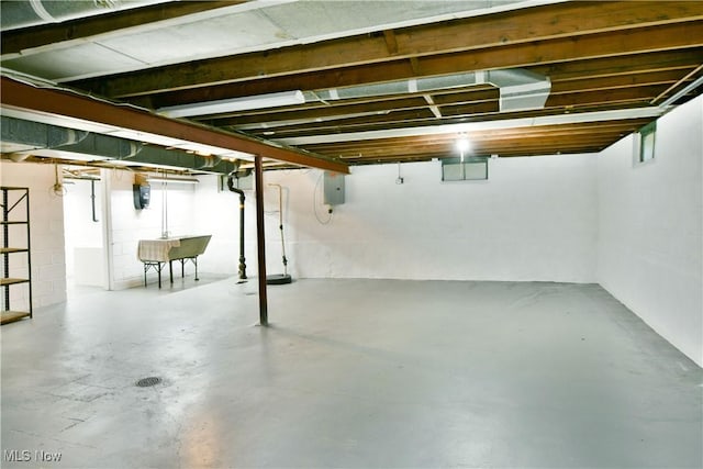 131 Euclid Blvd, Youngstown, OH 44505 - unfinished basement featuring electric panel