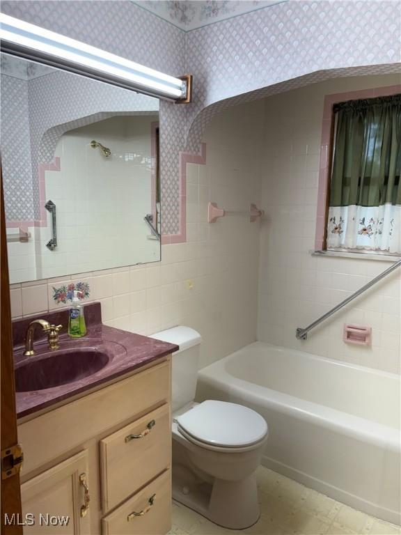 2102 Robinhood Dr, Wooster, OH 44691 - photo 9