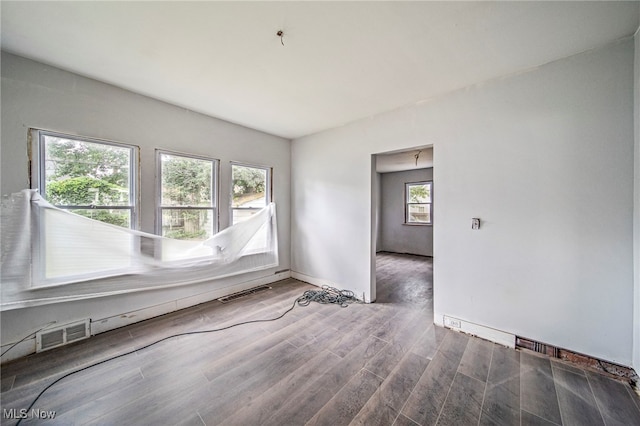 12330 Forest Grove Ave, Cleveland, OH 44108 - photo 8