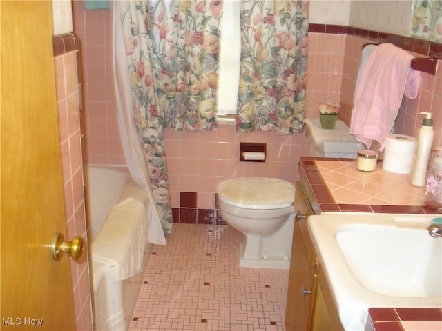 2466 N Taylor Rd, Cleveland Heights, OH 44118 - photo 19