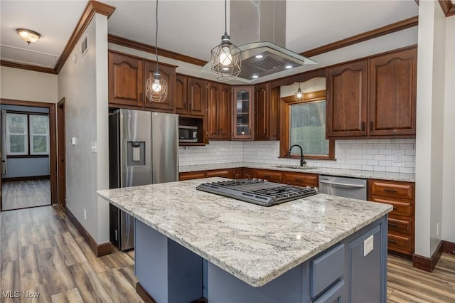 1096 Colegate Dr, Marietta, OH 45750 - kitchen featuring stainless steel appliances, light wood-style flooring, light stone counters, tasteful backsplash, and crown molding