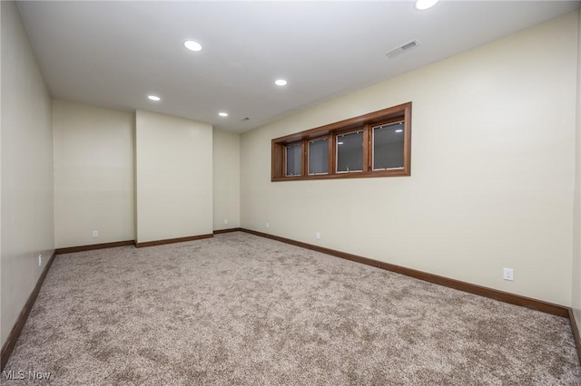 1096 Colegate Dr, Marietta, OH 45750 - empty room featuring carpet flooring and recessed lighting