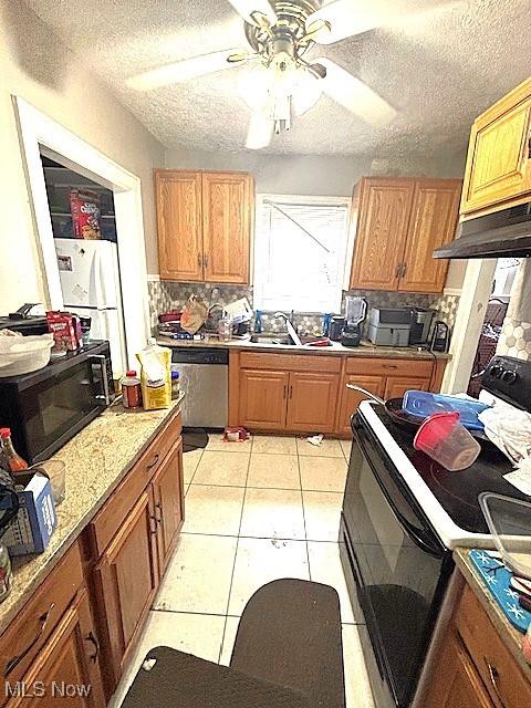 916 Whitby Rd, Cleveland Heights, OH 44112 - photo 5