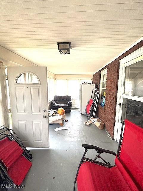 916 Whitby Rd, Cleveland Heights, OH 44112 - photo 4