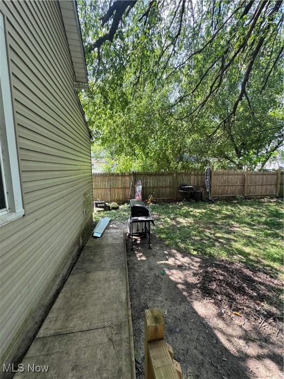 237 Gates Ave, Elyria, OH 44035 - photo 19