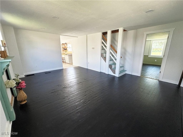 131 Mill St, Burbank, OH 44214 - photo 5