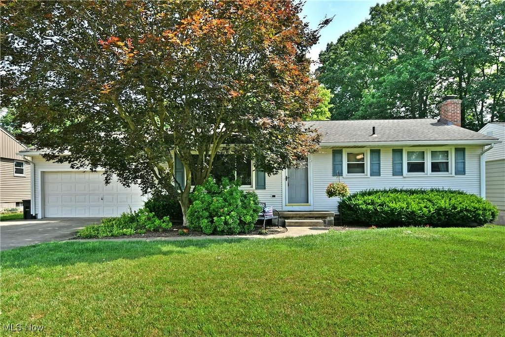 1581 Oak St, Girard, OH 44420 - photo 1