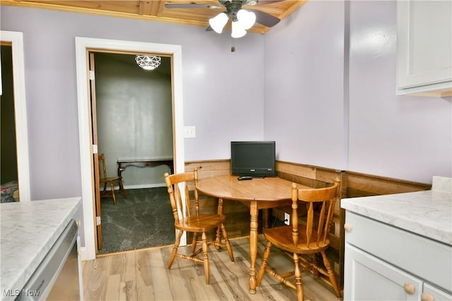 33 Mcdonald Ave, Niles, OH 44446 - dining room featuring ceiling fan, light wood-style flooring, and a desk