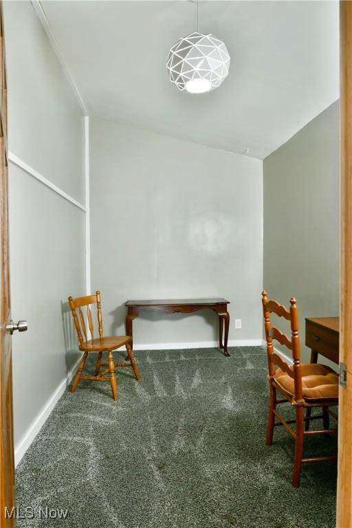 33 Mcdonald Ave, Niles, OH 44446 - living area featuring carpet and baseboards