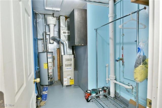 33 Mcdonald Ave, Niles, OH 44446 - utility room featuring gas water heater