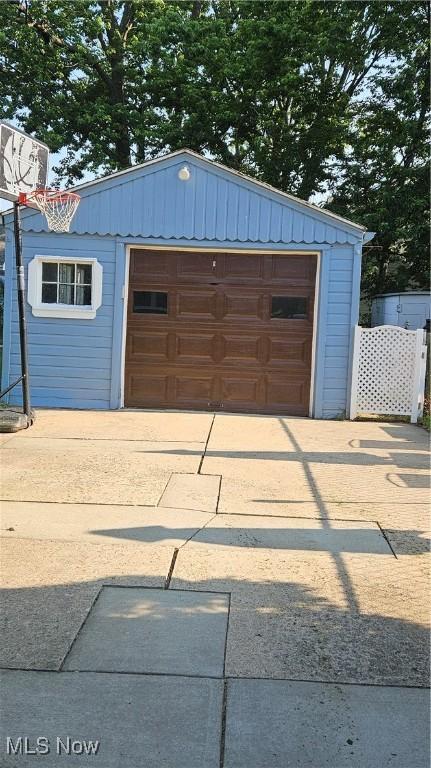 25801 Zeman Ave, Euclid, OH 44132 - garage with concrete driveway