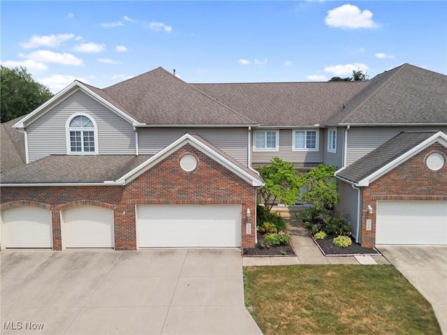 324 Buttermere Ln, Amherst, OH 44001 - photo 1