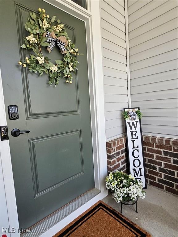 2014 Sugar Maple Dr, Kent, OH 44240 - property entrance