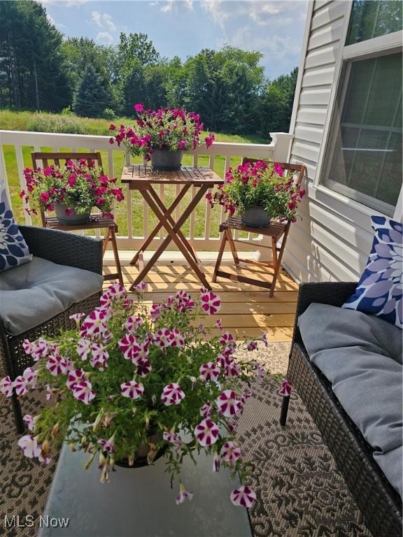 2014 Sugar Maple Dr, Kent, OH 44240 - view of balcony