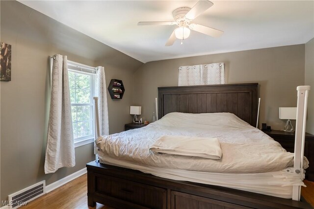 3601 E Scarborough Rd, University Heights, OH 44118 - photo 18