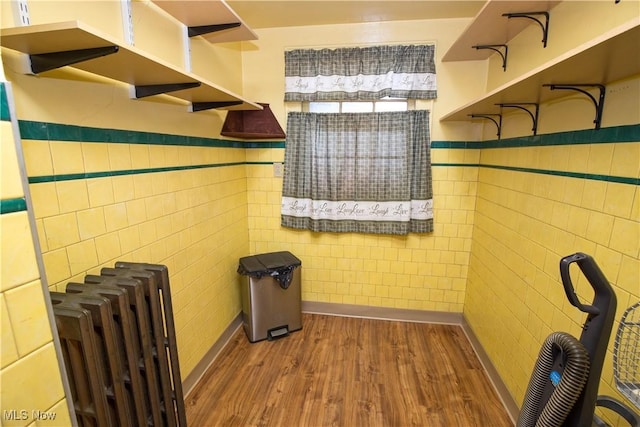 1299 Herberich Ave, Akron, OH 44301 - horse barn with radiator heating unit