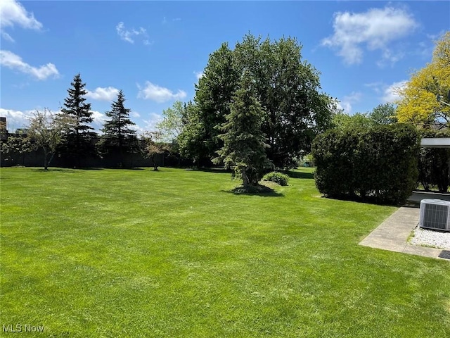 24194 Halburton Rd, Beachwood, OH 44122 - photo 32