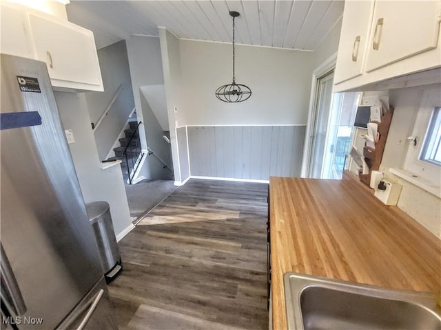 6212 Elmdale Rd, Brook Park, OH 44142 - photo 3