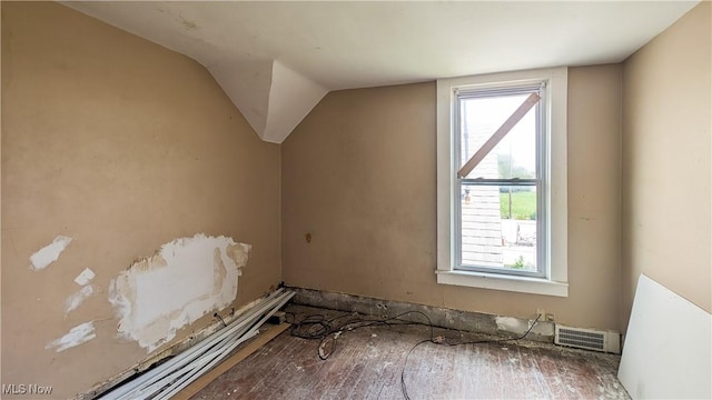 612 W Osborne St, Sandusky, OH 44870 - bonus room with healthy amount of natural light and vaulted ceiling
