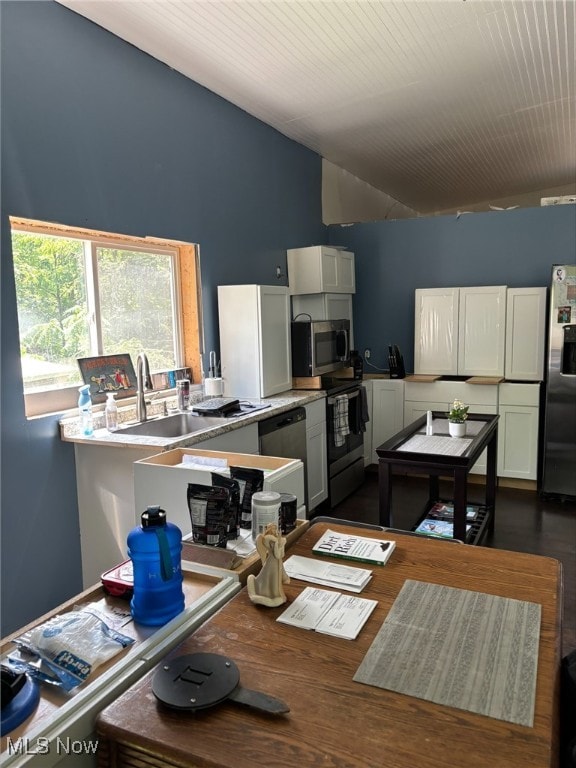 206 Court St, Chardon, OH 44024 - photo 8