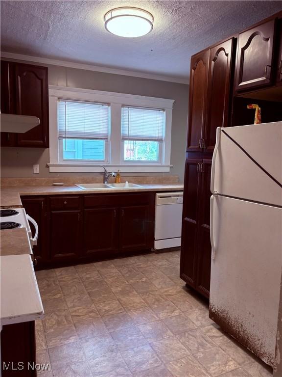 526 7th St, Fairport Harbor, OH 44077 - photo 11