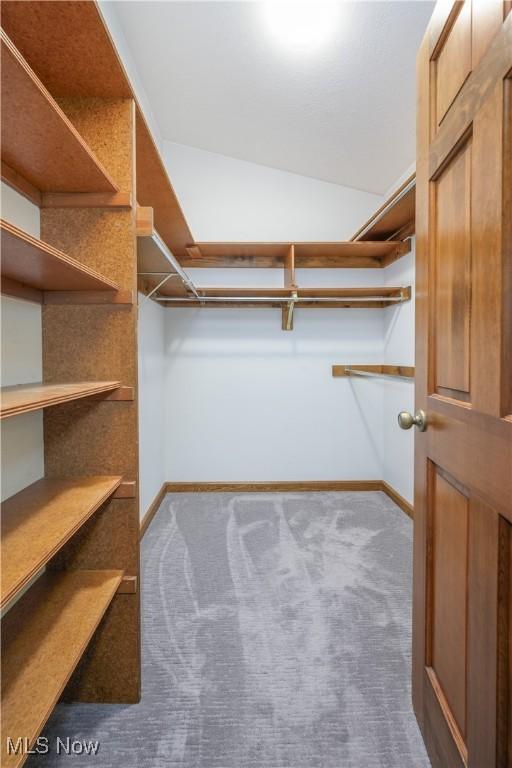 5835 Garth Cir NW, Canton, OH 44718 - spacious closet featuring carpet