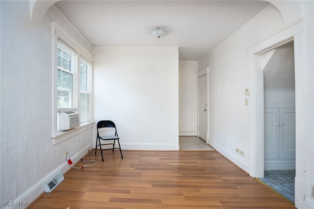 1333 Meriline St, Cuyahoga Falls, OH 44221 - unfurnished room with light wood-style floors and cooling unit